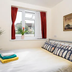 https://f5-private-double-room-sandycroft-guest-house.cambridgehotelsuk.com